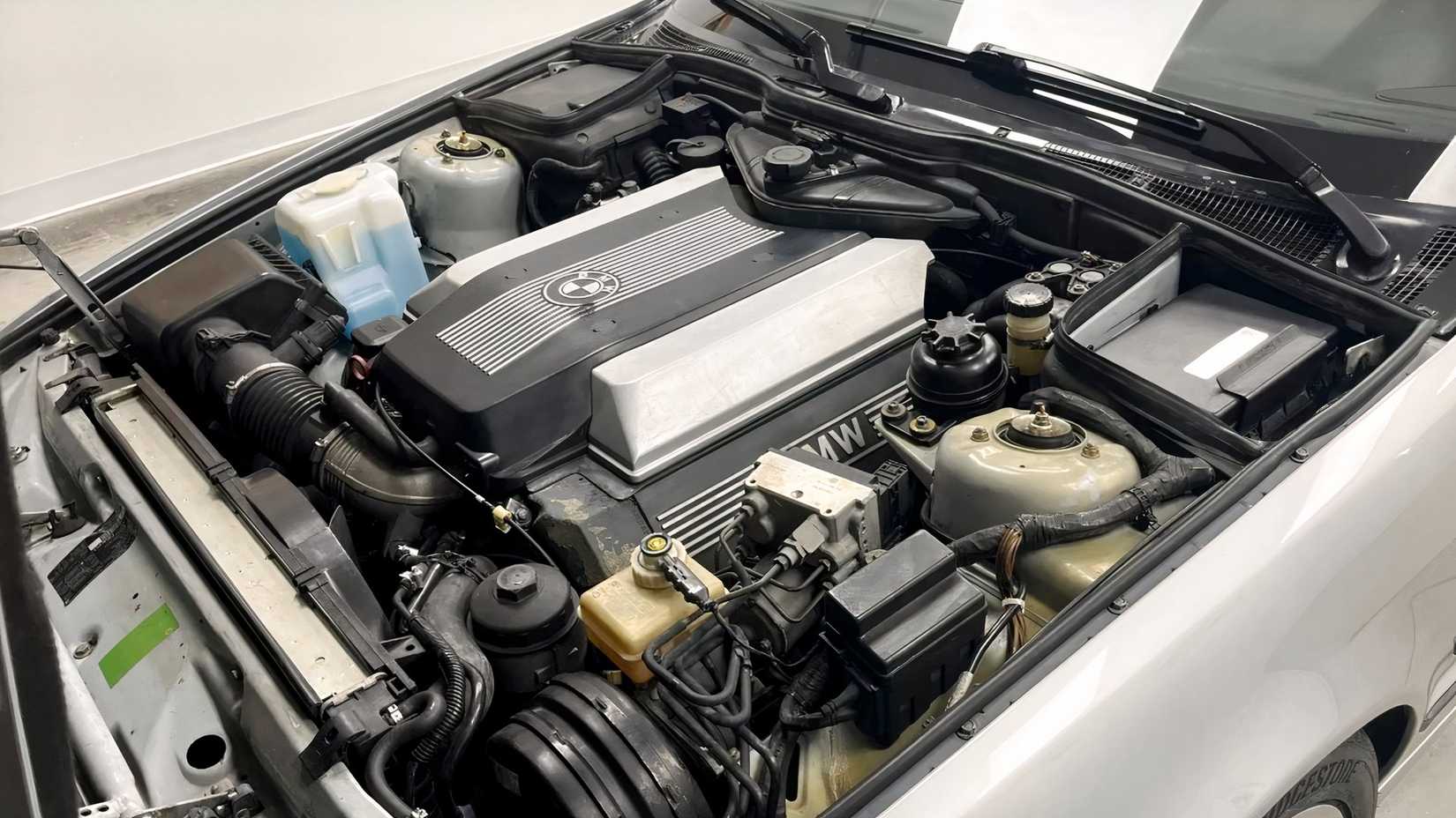 motor bmw 540i m sport v8