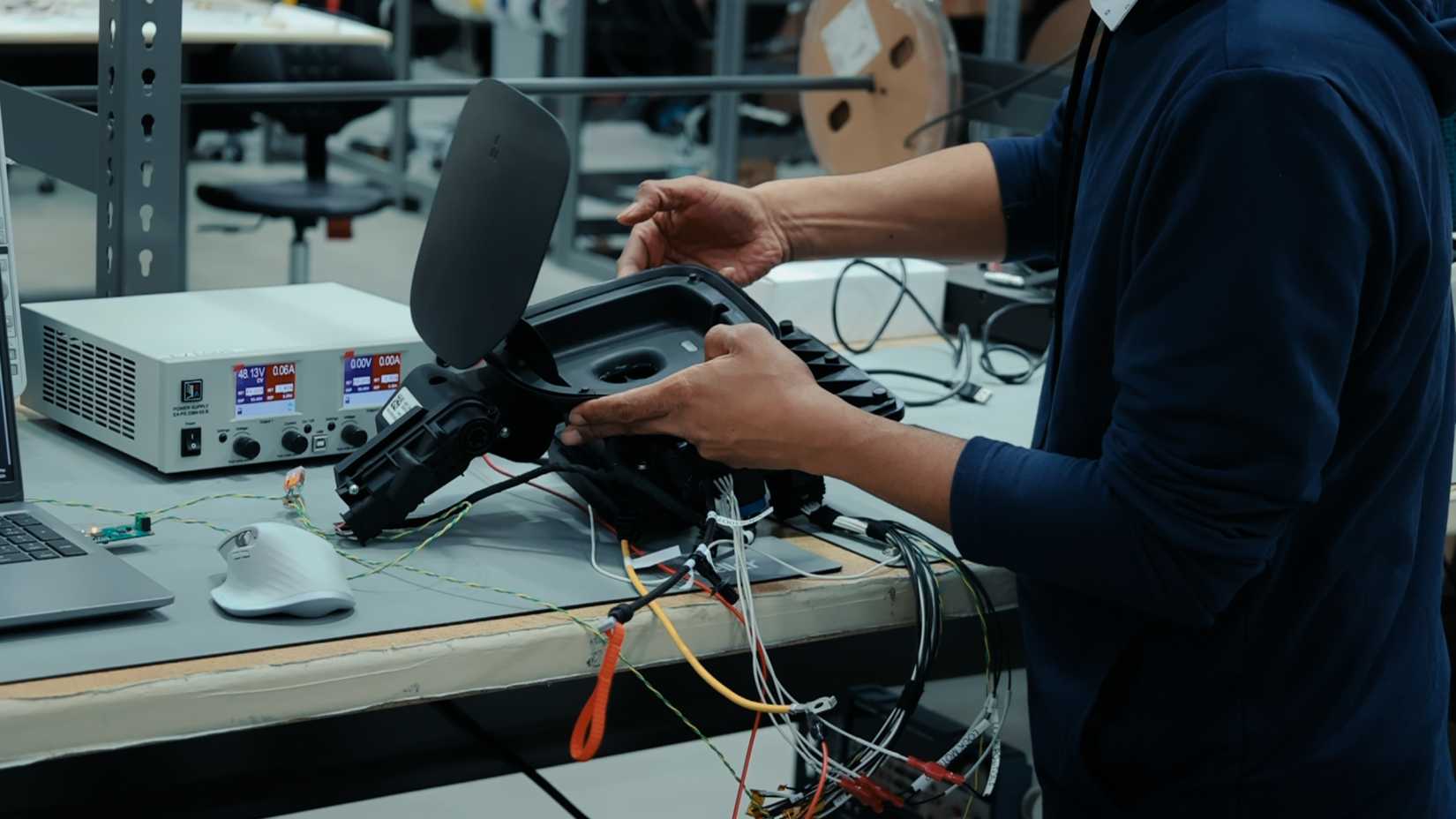 ford-uev-chargeportdoor