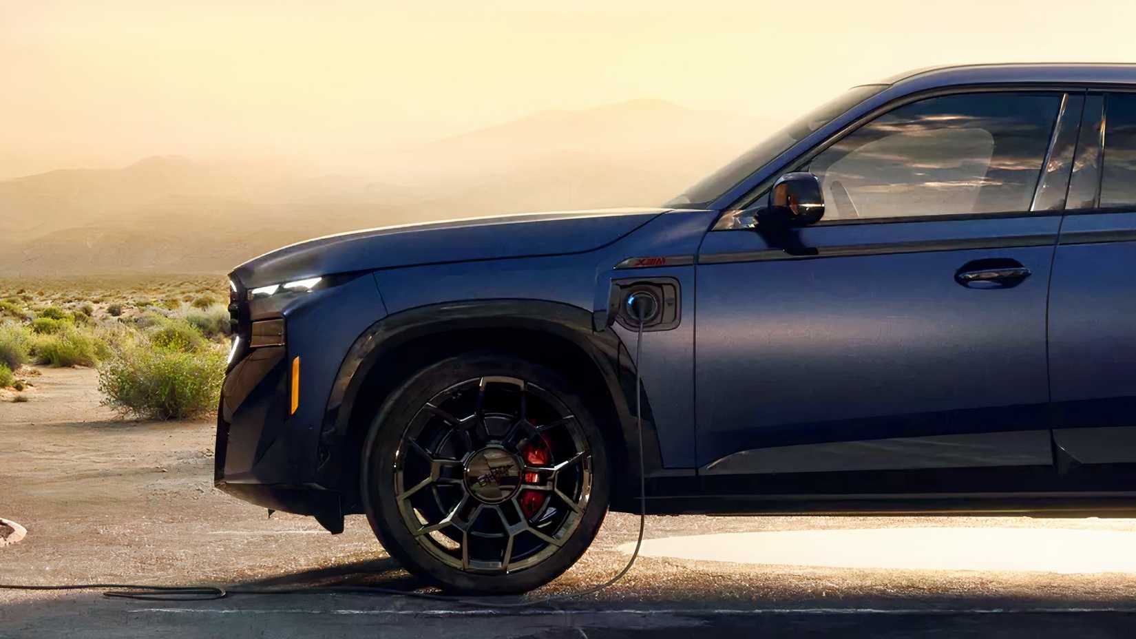 2026 BMW XM Label front end