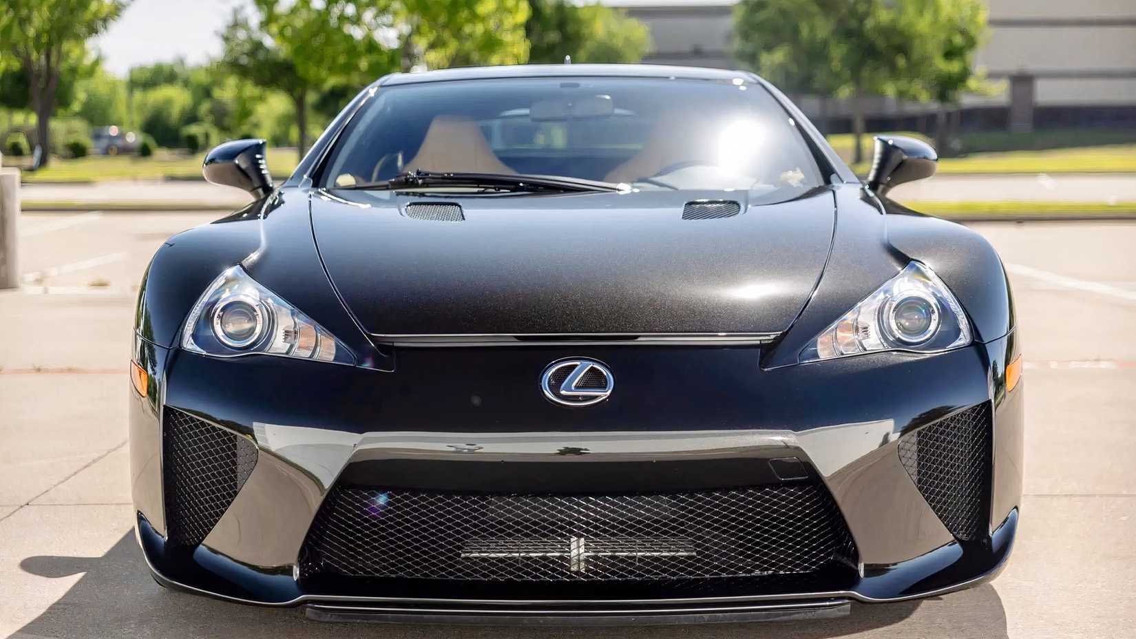 Lexus LFA front shot