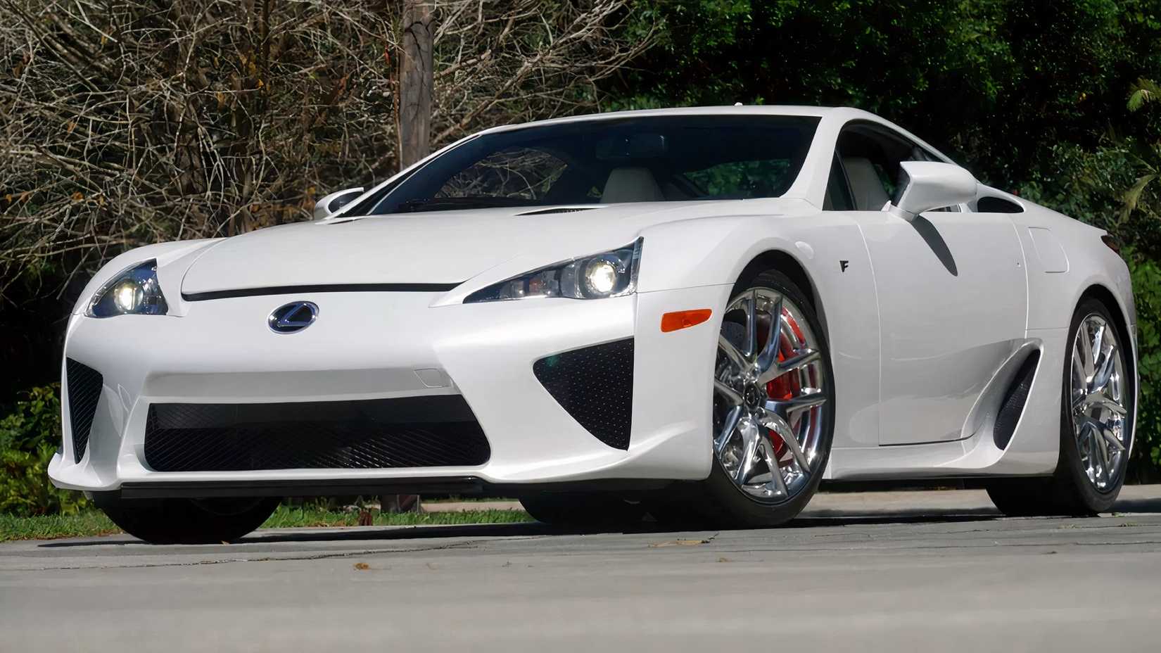 2012 Lexus LFA front 3/4