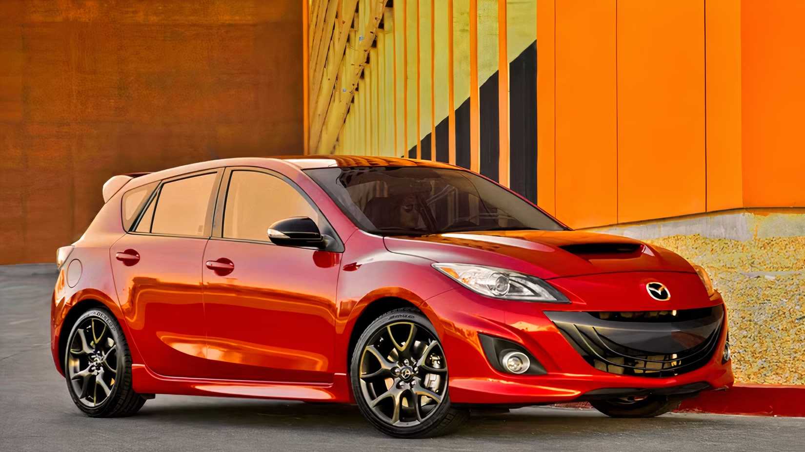 2013 Mazda MazdaSpeed3 front 3/4