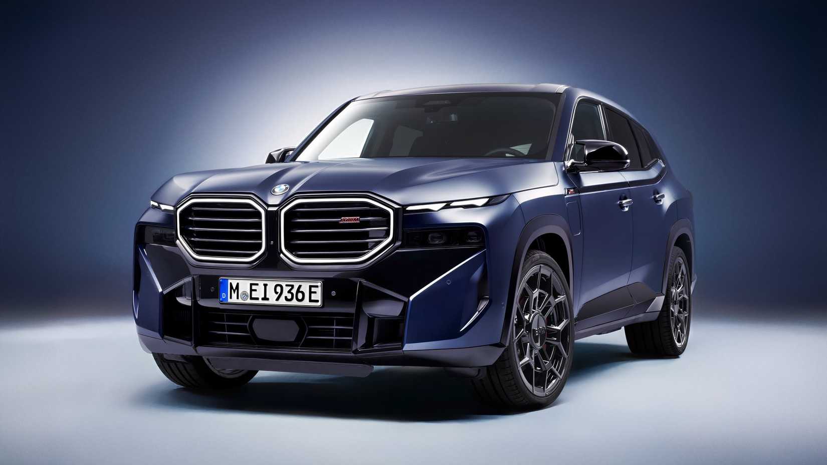 2026 BMW XM Label front 3/4