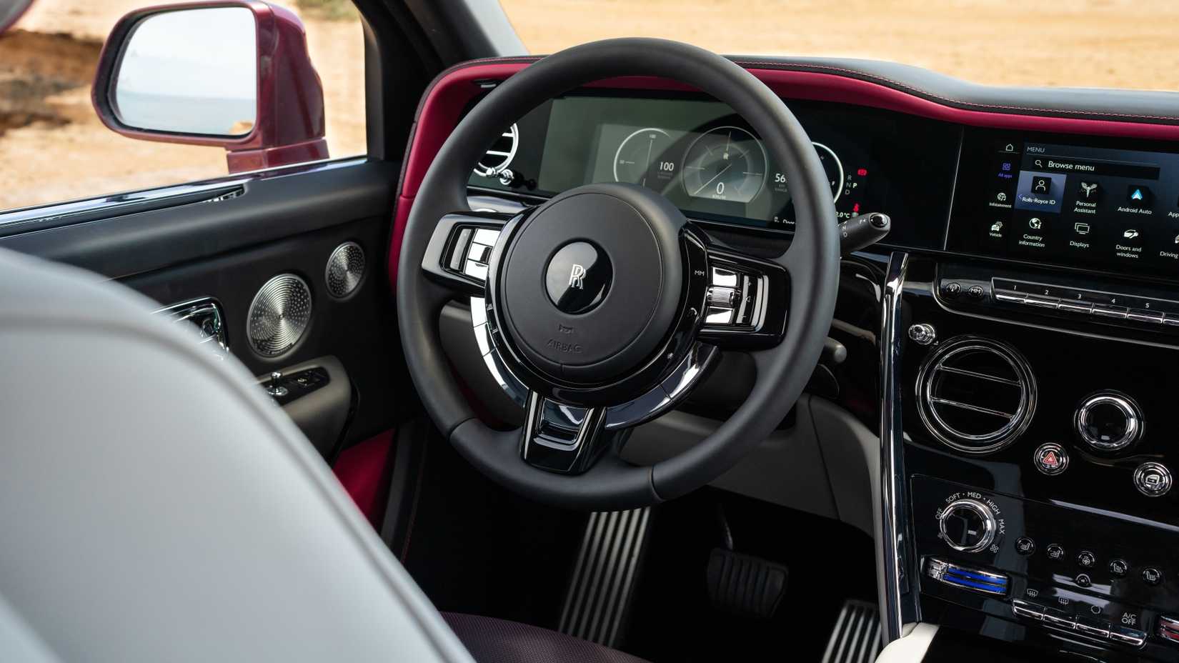 Rolls-Royce Cullinan dashboard