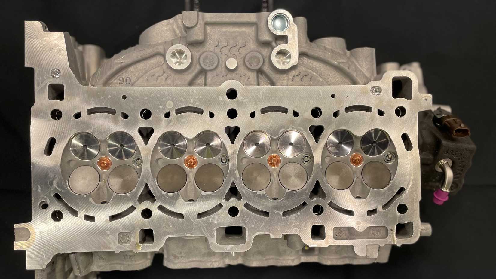 Stellantis 2.0-liter Hurricane 4-cylinder engine close-up