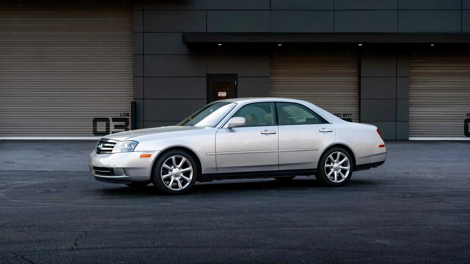 2003 Infiniti M45