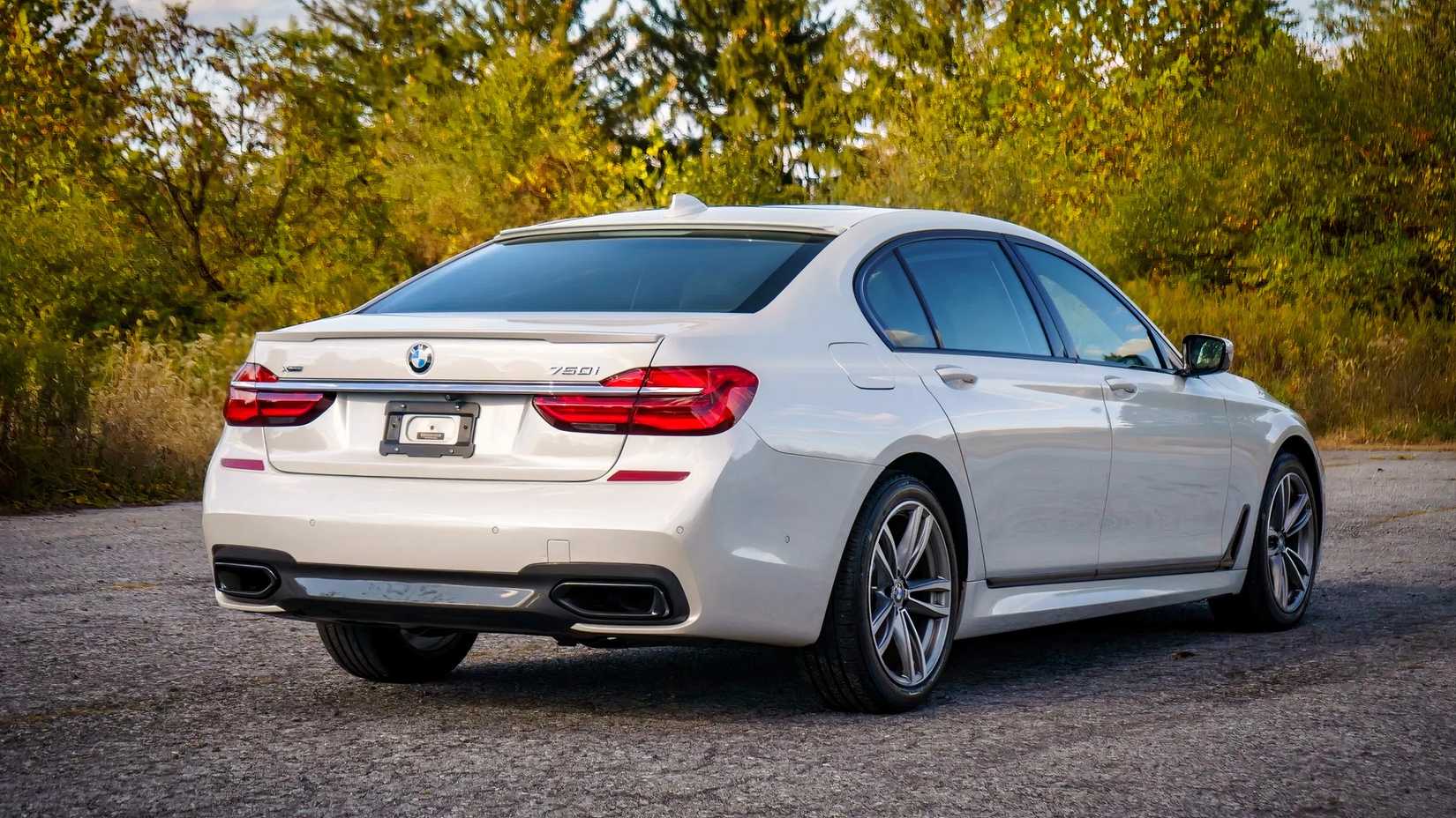 2016 BMW 750i xDrive M Sport