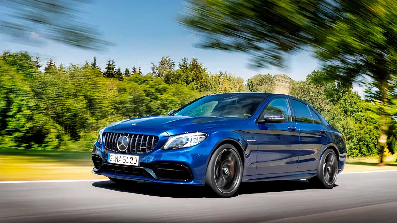 Sedã Mercedes-AMG C63 2020