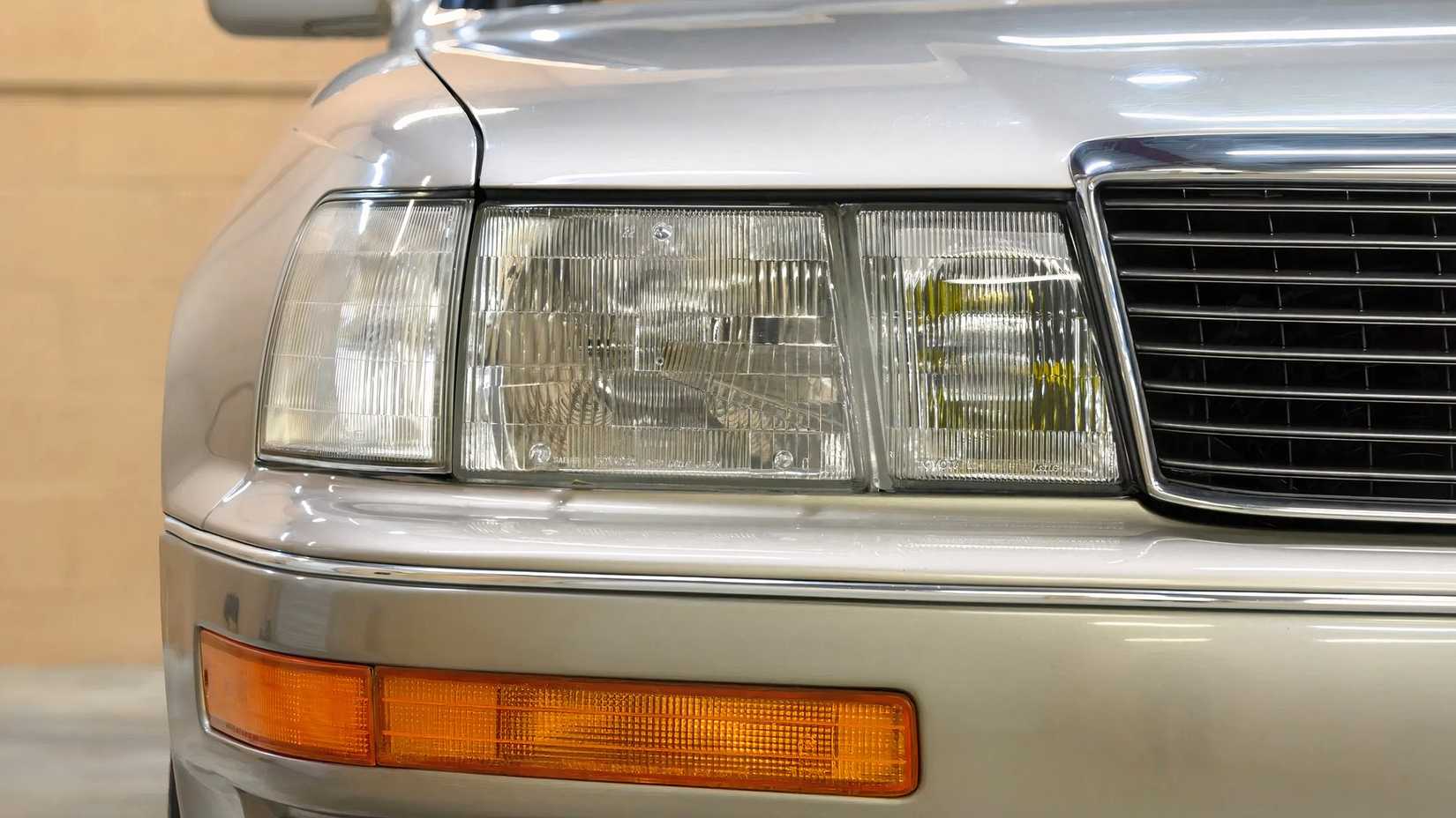 1994 Lexus LS400