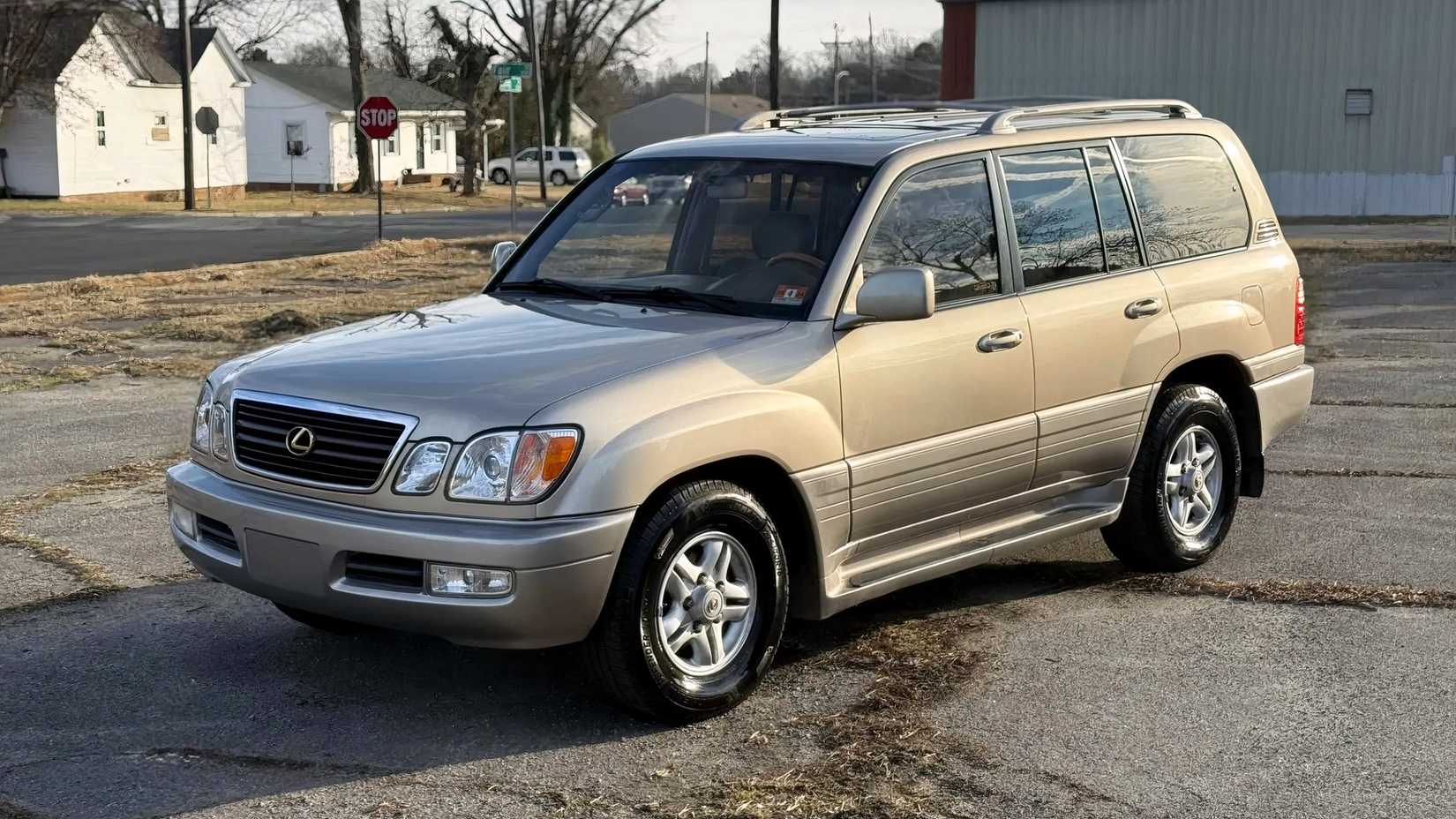 2000 Lexus LX 470