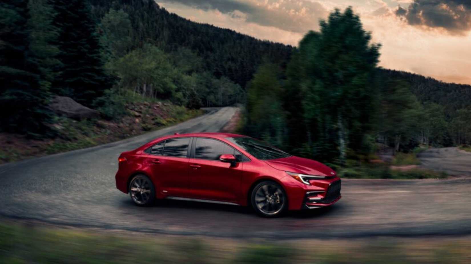 toyota-corolla-híbrido-se-awd-2026-my