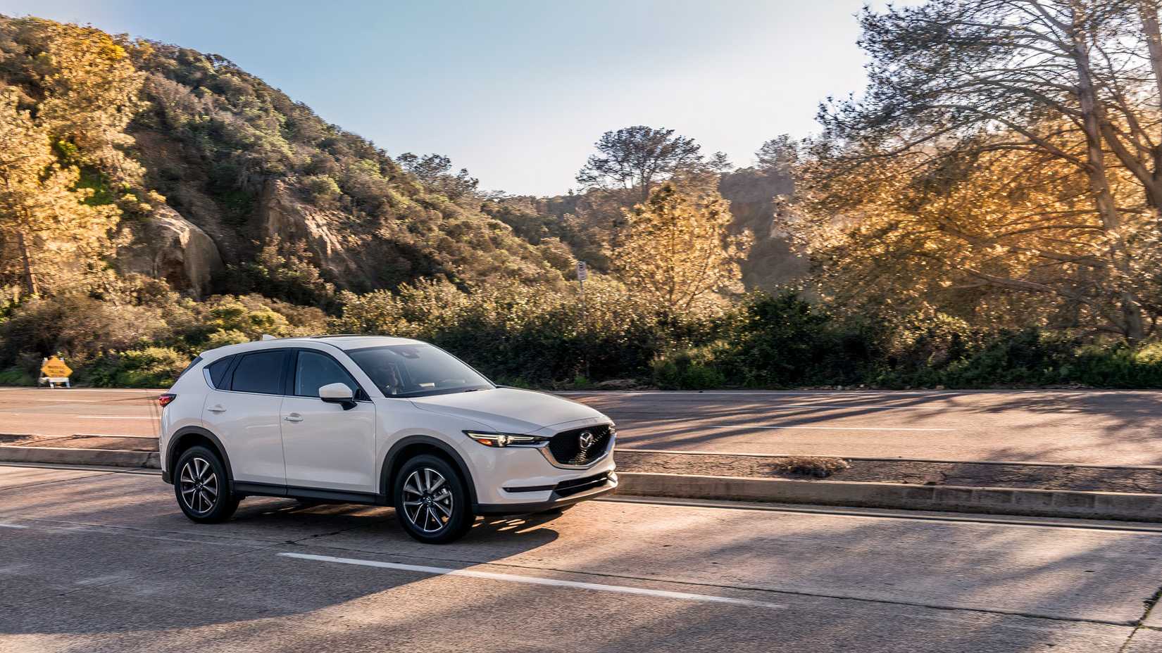 2017 Mazda CX-5 front 3/4
