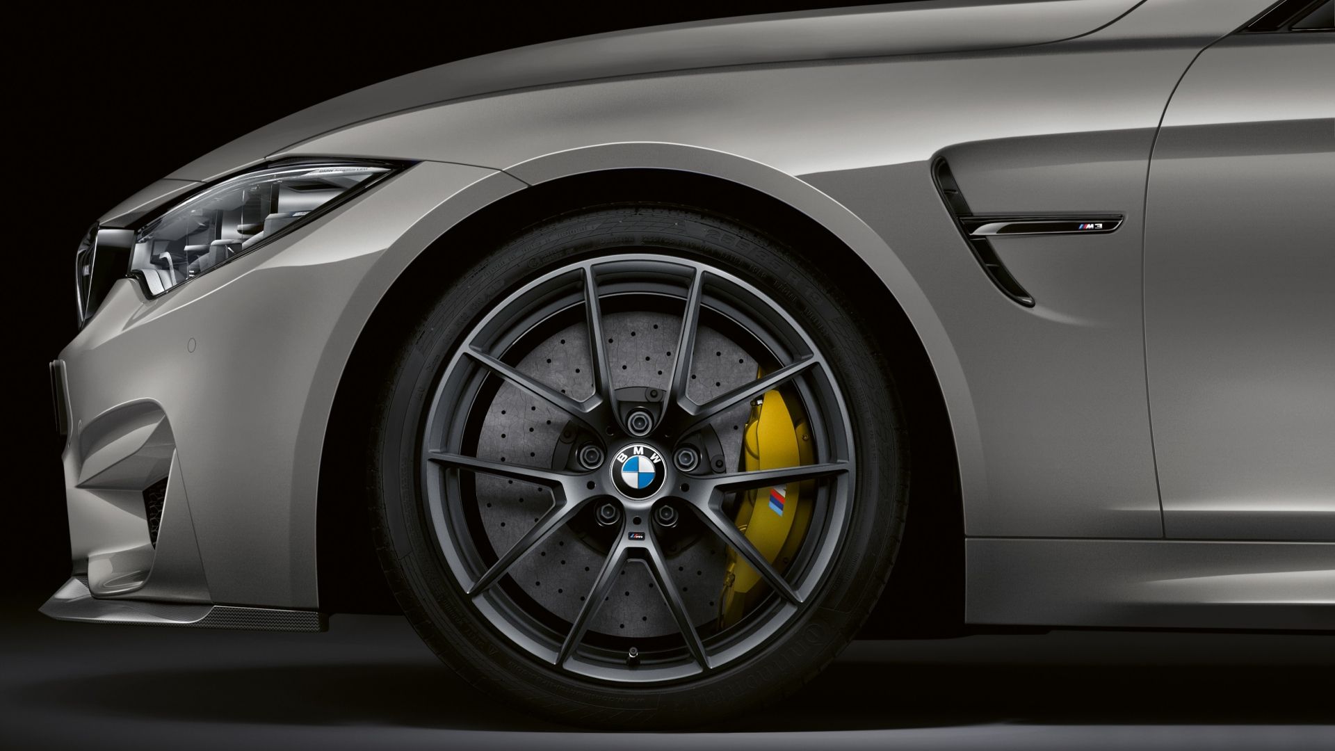 2018 BMW M3 CS front wheel