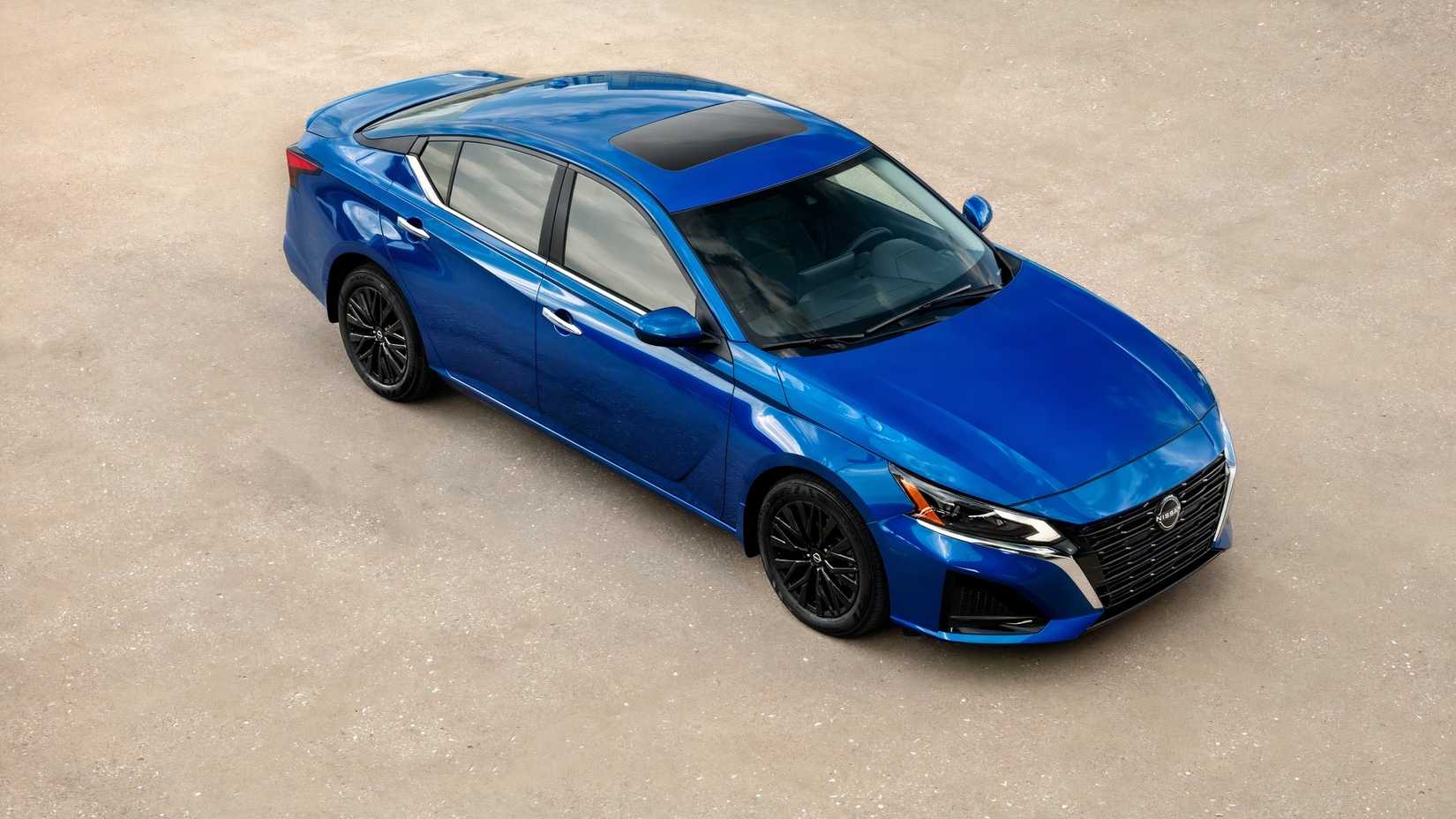 2025 Nissan Altima SV top down view