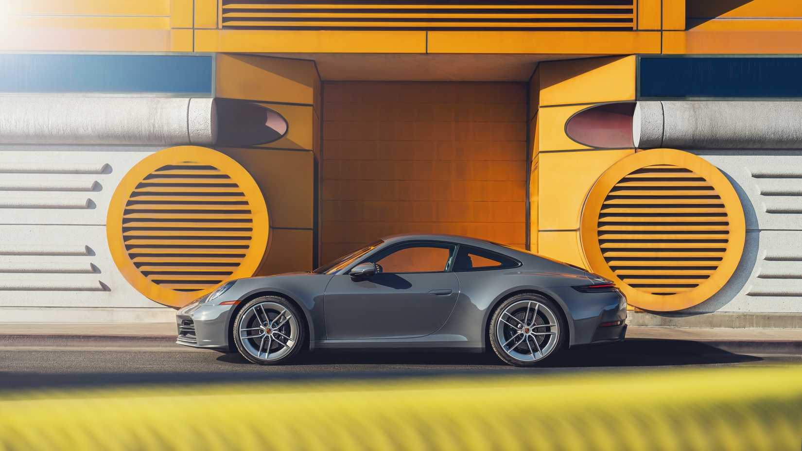 Gray 911 Carrera profile