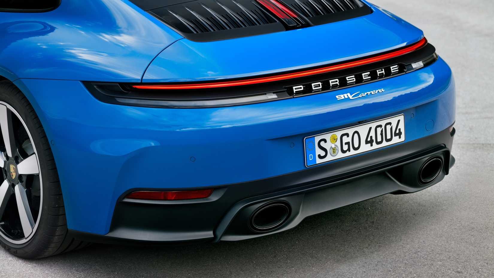 Blue 911 Carrera rear bumper