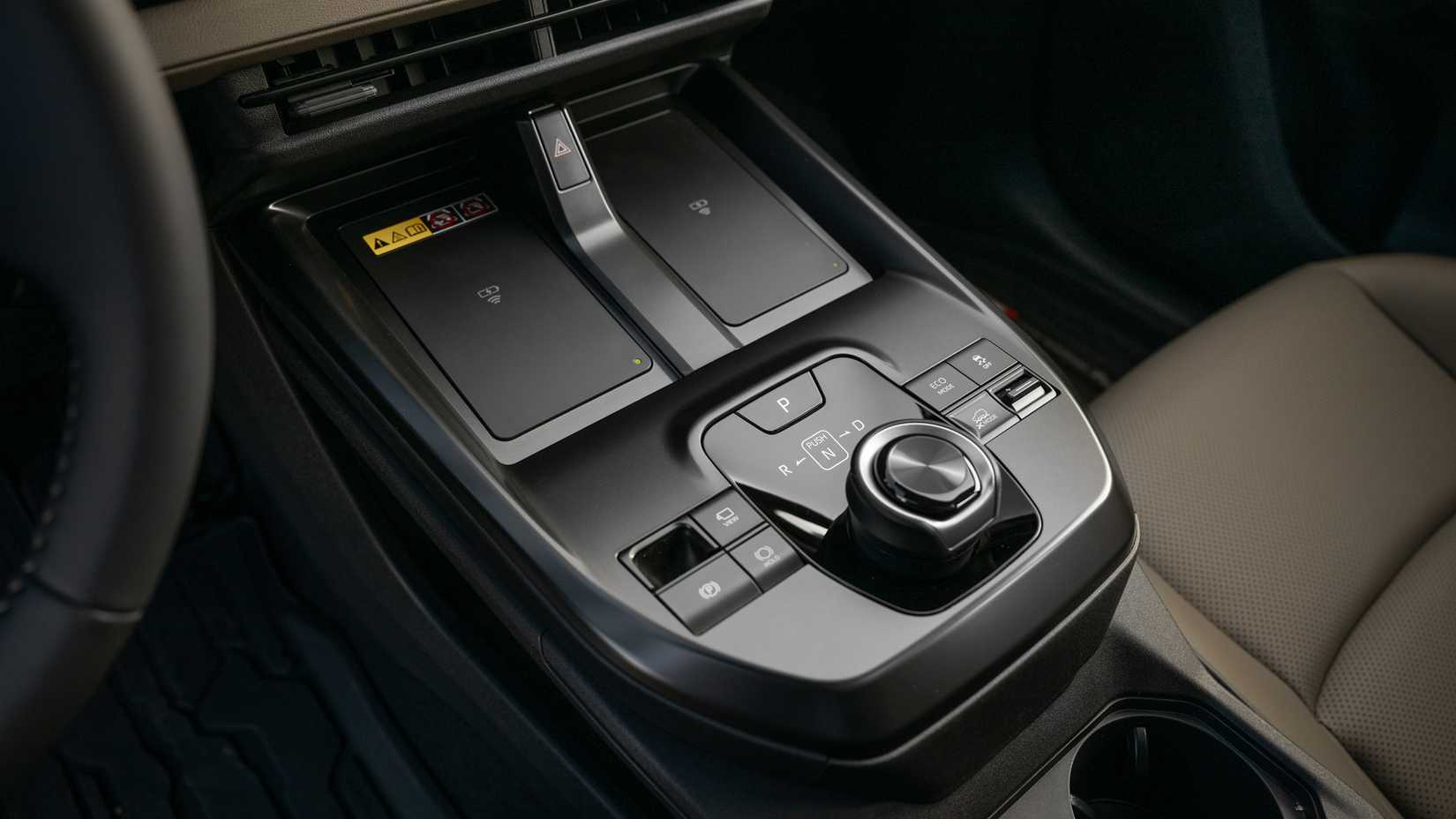 2026 Toyota bZ Floresta-12