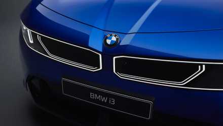 Detalhe da imagem estática da frente do BMW i3 50 xDrive 2027