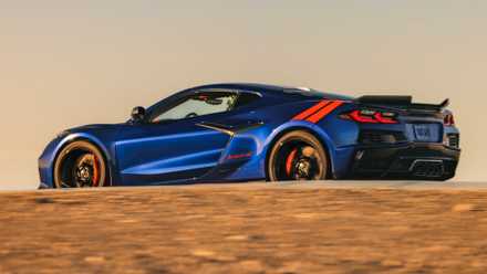 2027 Chevrolet Corvette Grand Sport em Azul Almirante Metálico