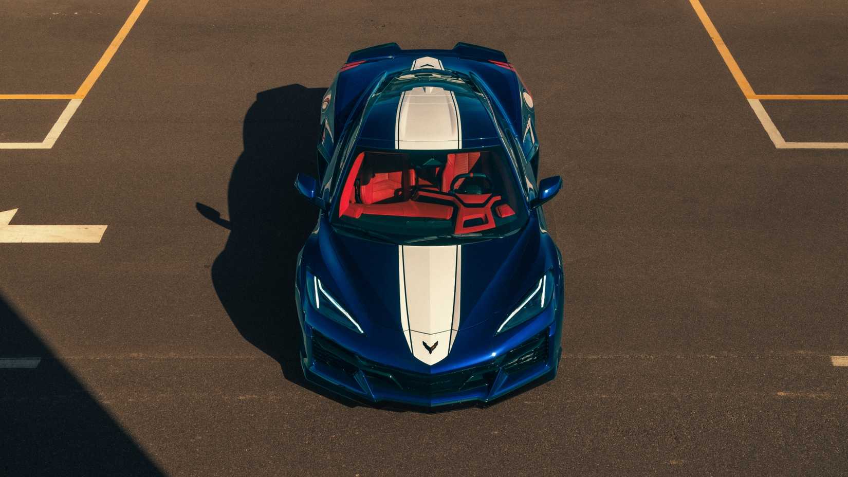 An overhead view of the 2027 Chevrolet Corvette Grand Sport in in Admiral Blue Metallic