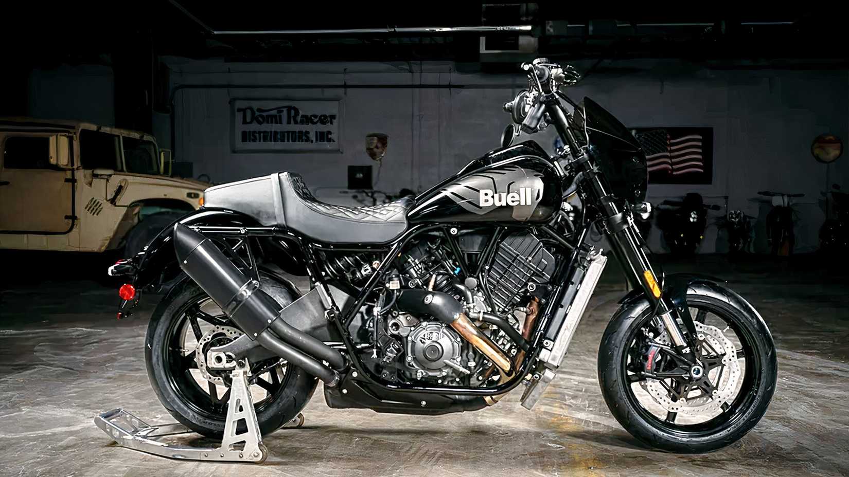 Foto de estúdio de um Buell Super Cruiser