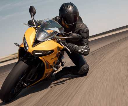 2026 Triumph Daytona 660 Joelho para baixo à direita