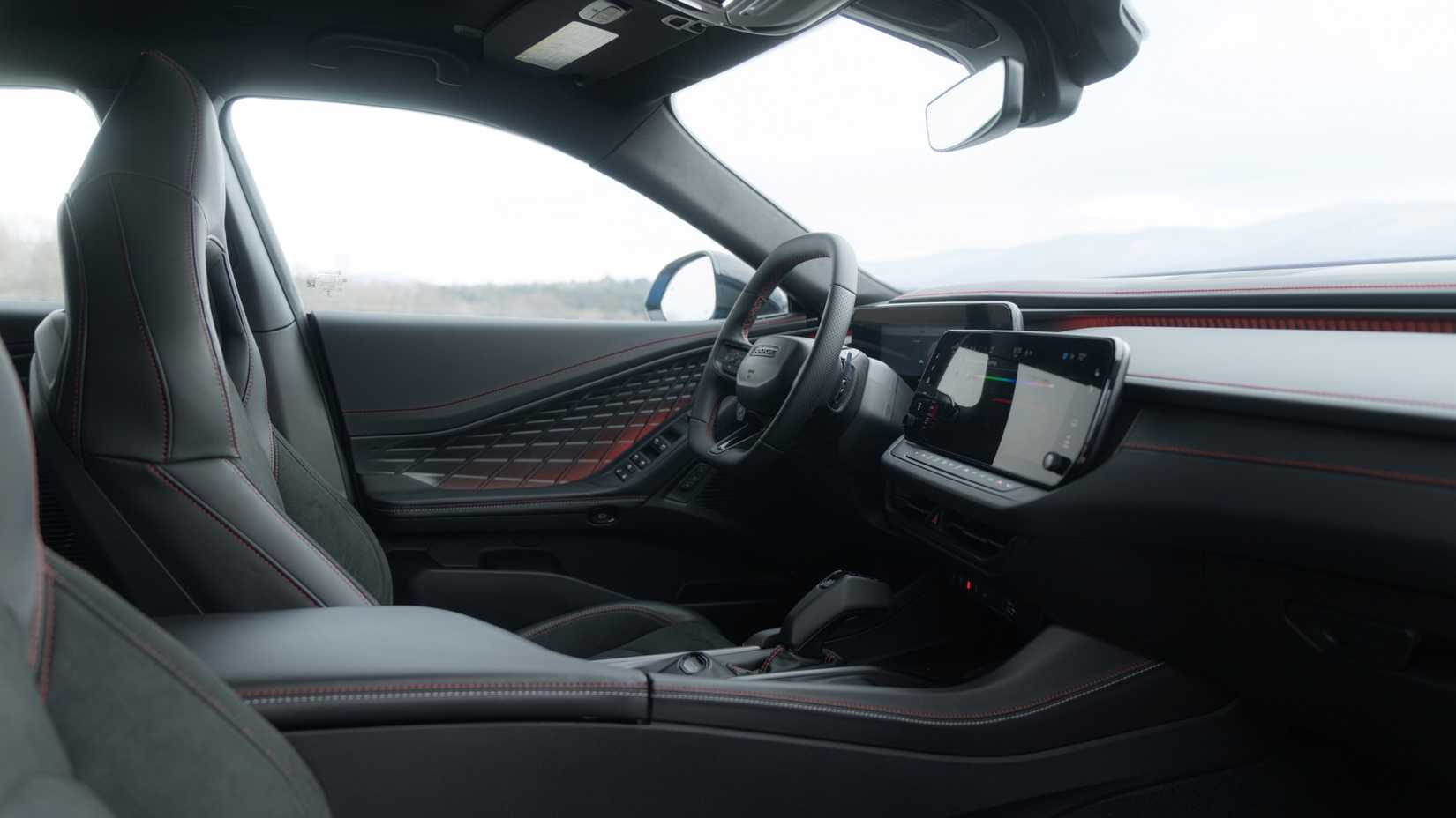 Interior do Dodge Charger R/T 2026