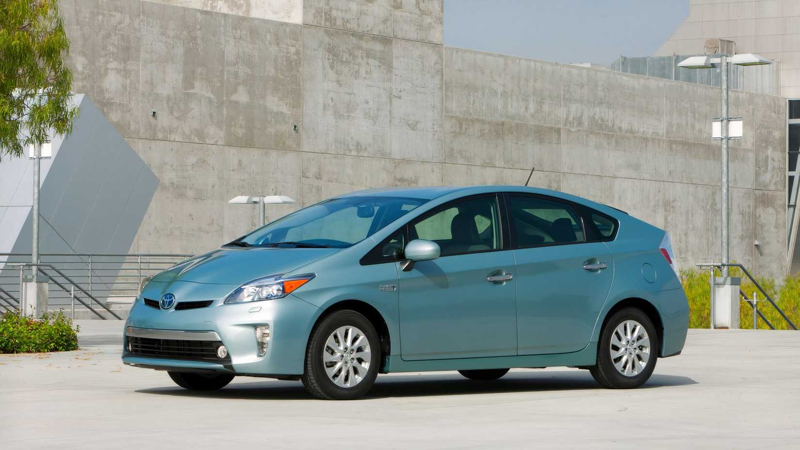 Front-end híbrido Toyota_Prius 2012