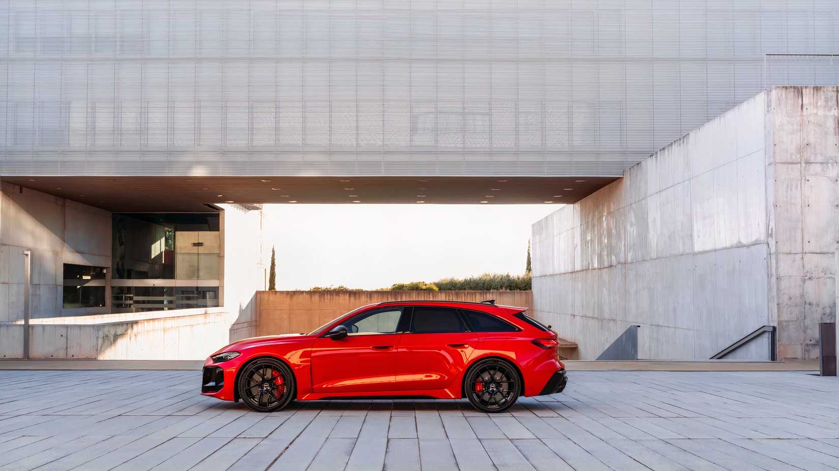 2026 Audi RS5 side view 