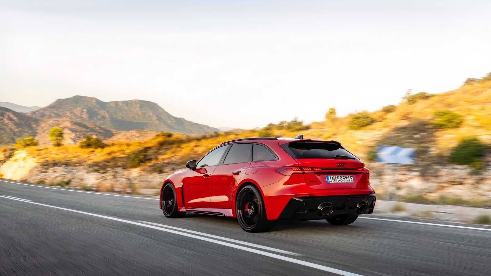 Audi RS5 Avant in red motion shot