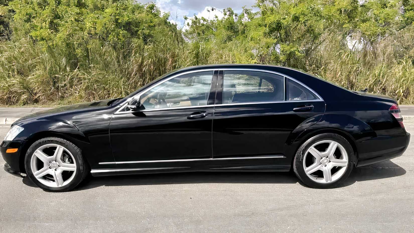 W221 S-Class2007_mercedes-benz_s550 side shot