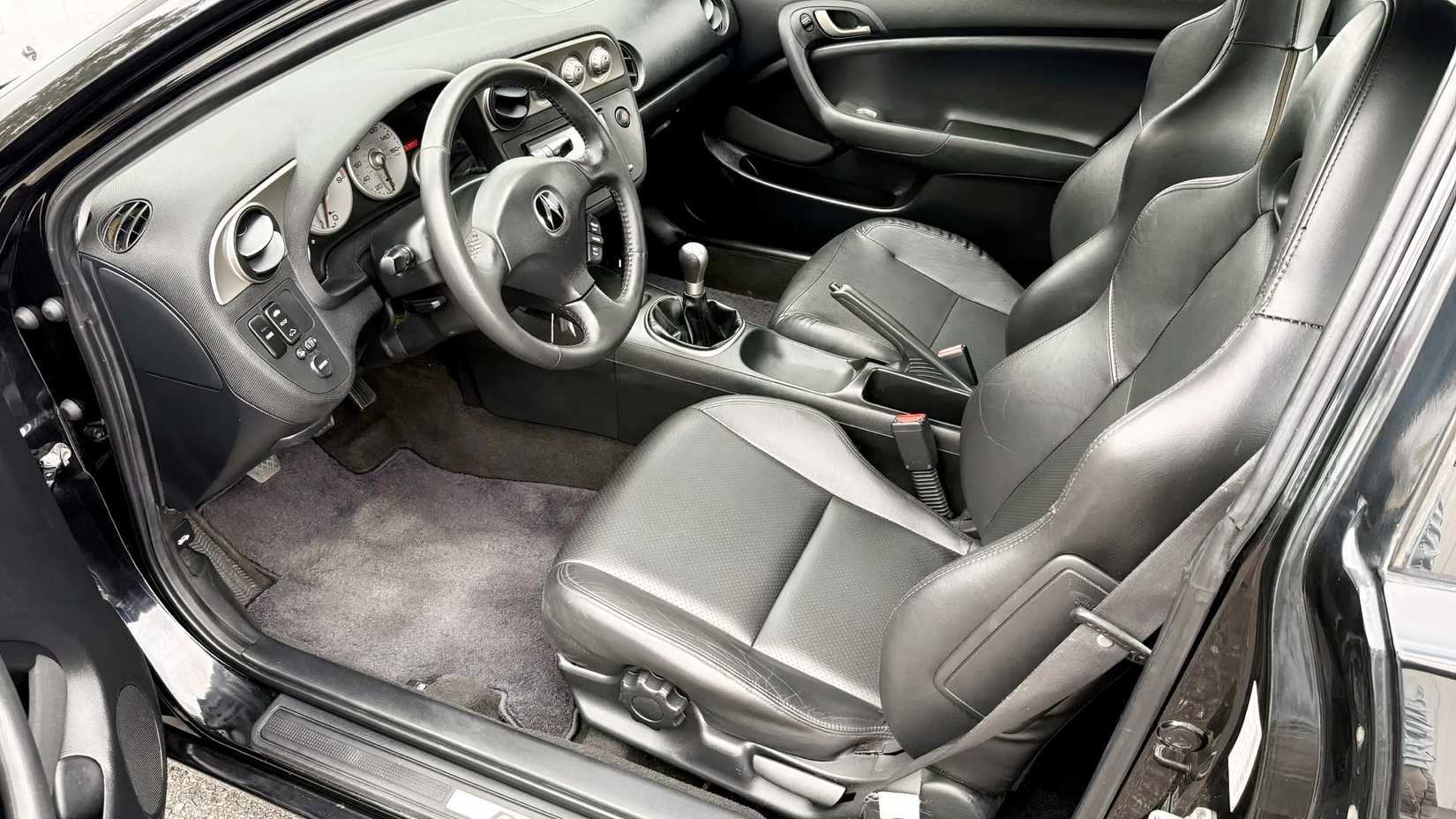 2004 Acura RSX Type-S interior showing front cabin