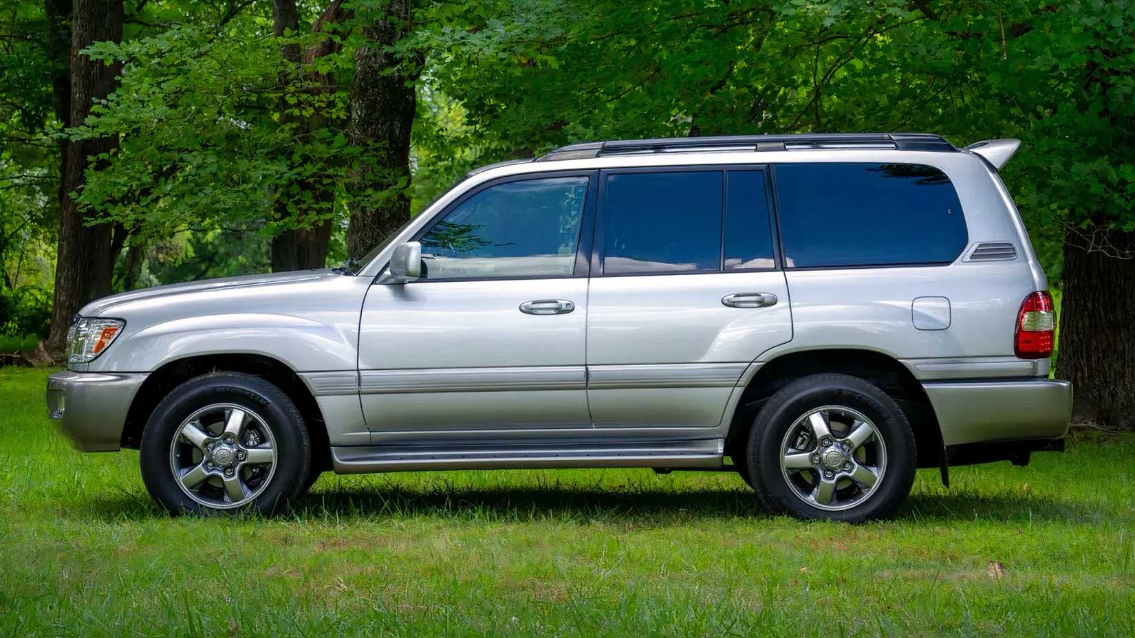 2007 Toyota Land Cruiser 100 Series profile