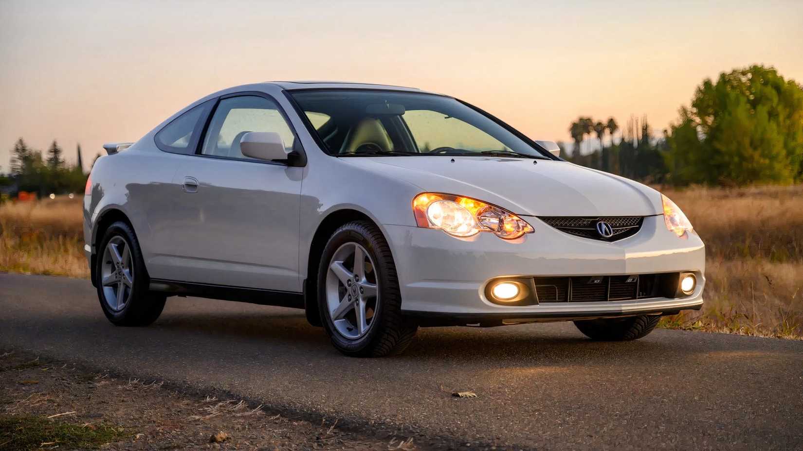 2004 Acura RSX front 3/4