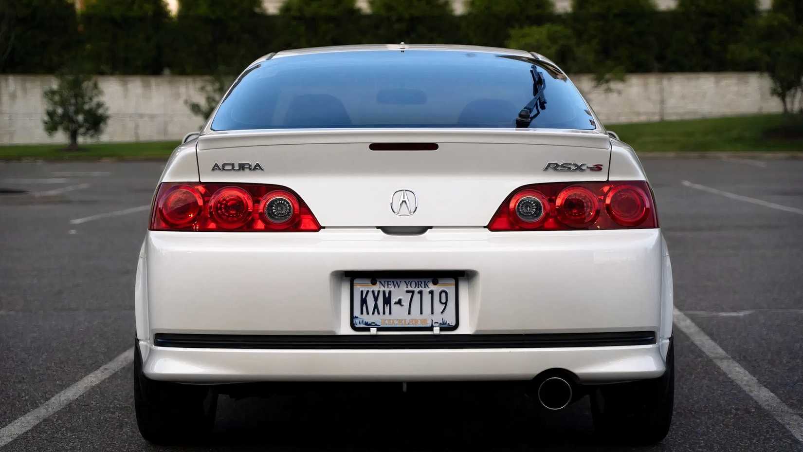 2005 Acura RSX Type-S rear end