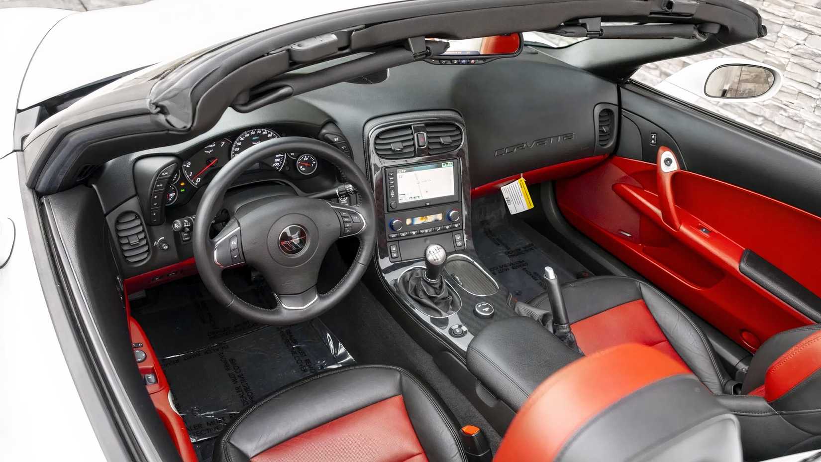 2012 Chevrolet Corvette C6 interior