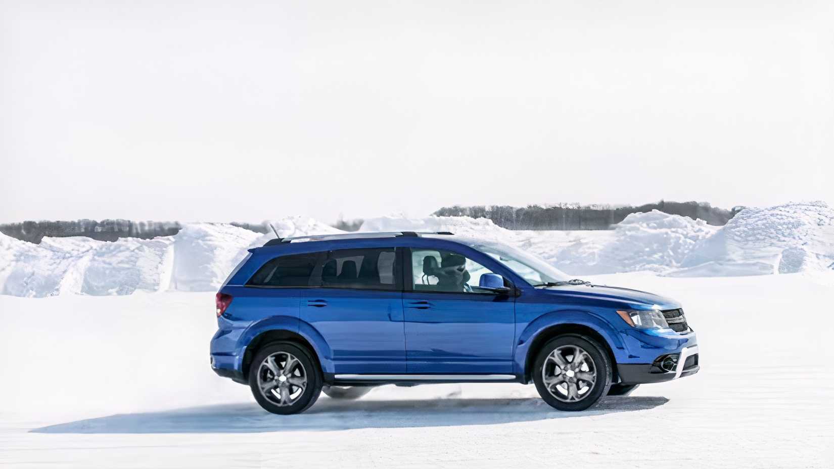 2020 Dodge Journey profile