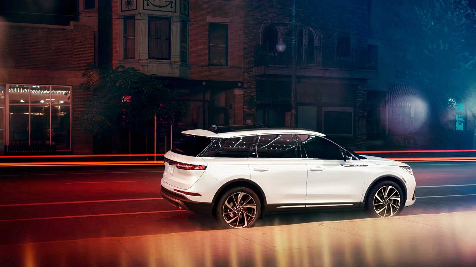 2026 Lincoln Corsair rear 3/4