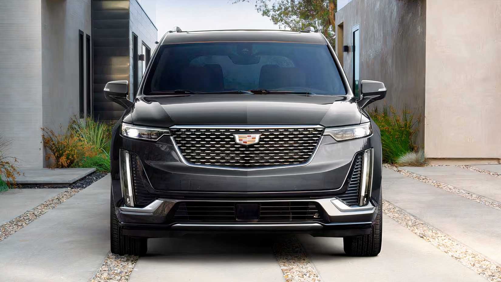 2023 Cadillac XT6 front