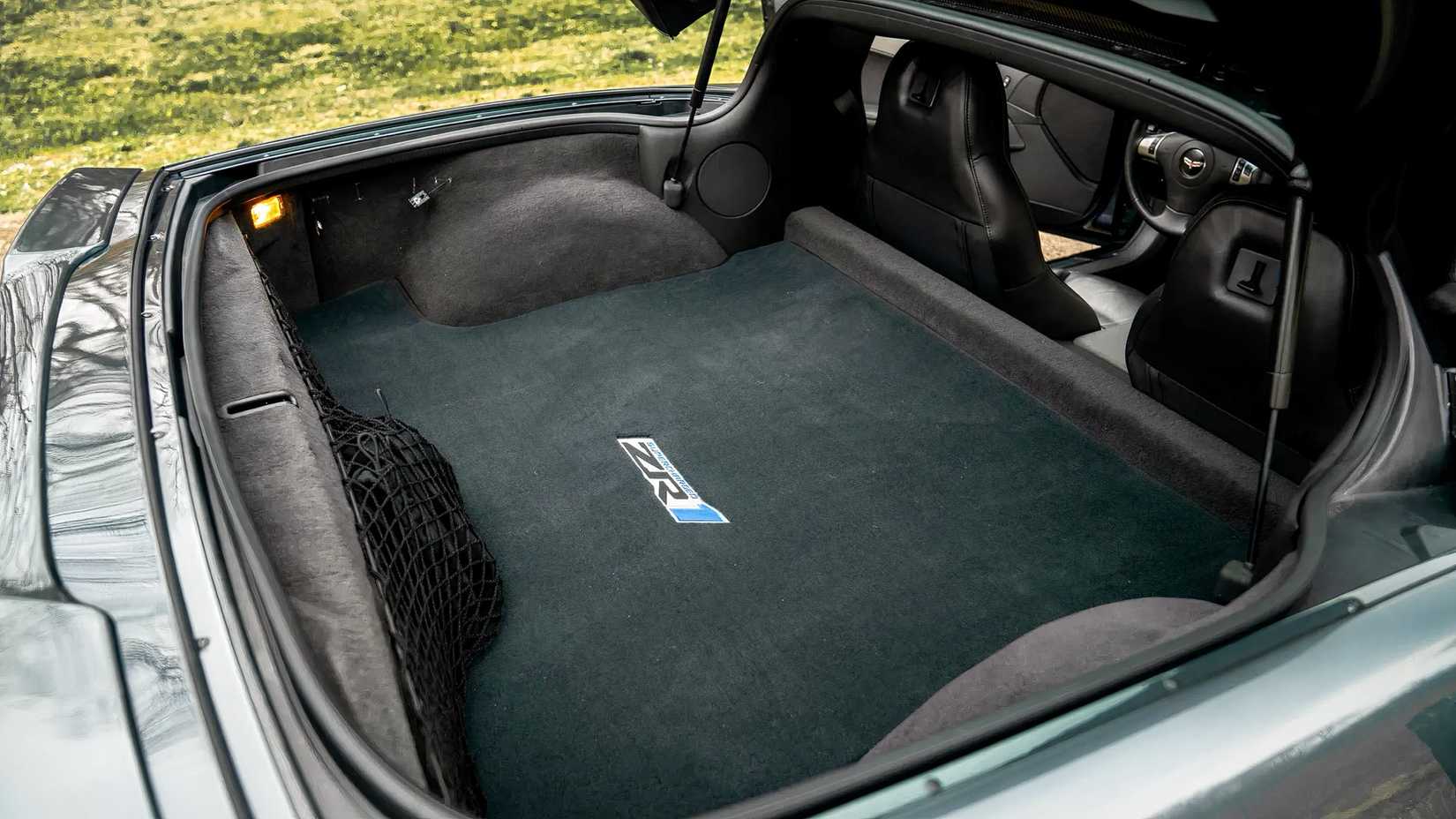 2009 Chevrolet Corvette ZR1 cargo area