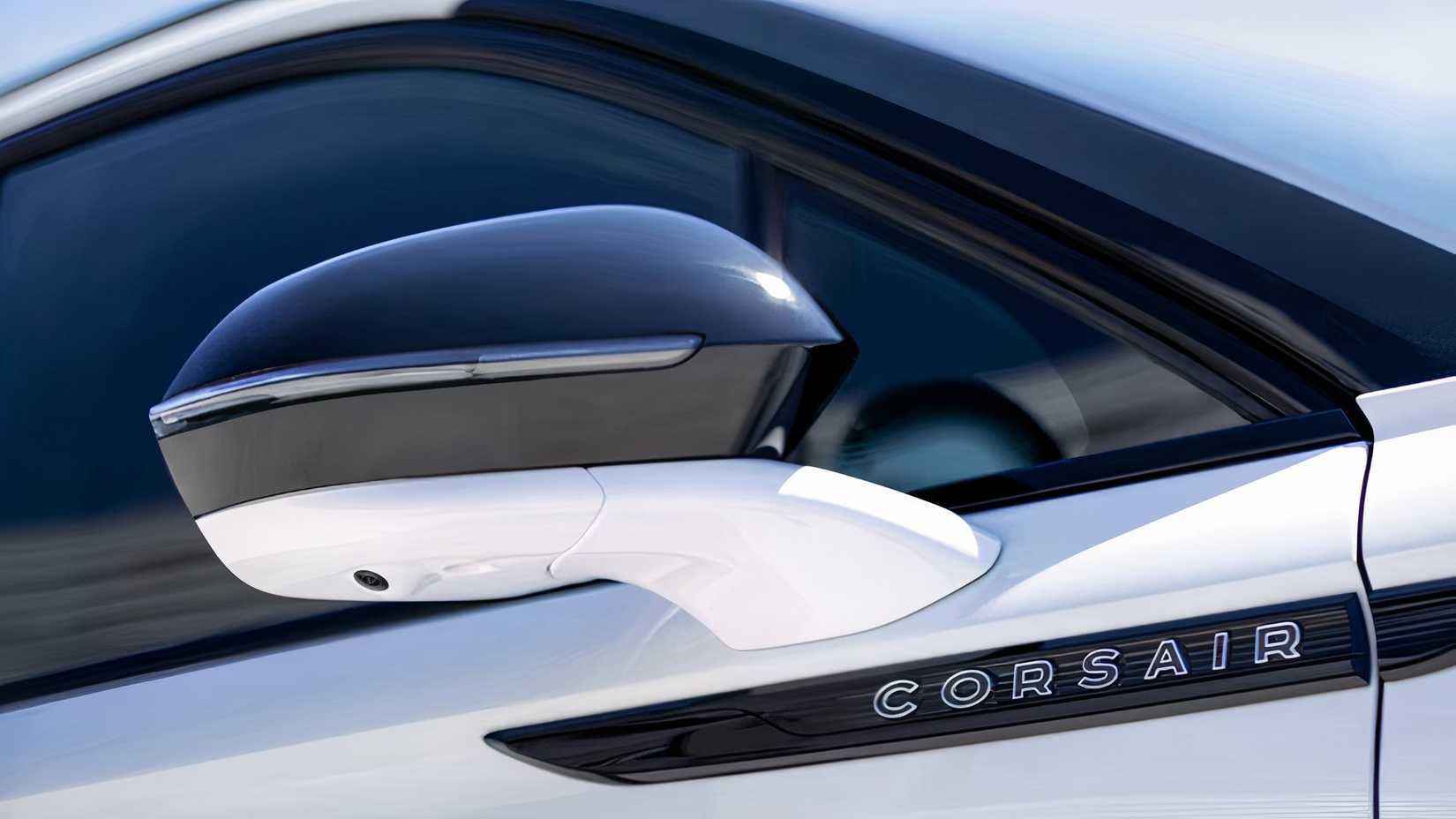 2026 Lincoln Corsair mirror