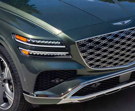 2026 Genesis GV80 front end