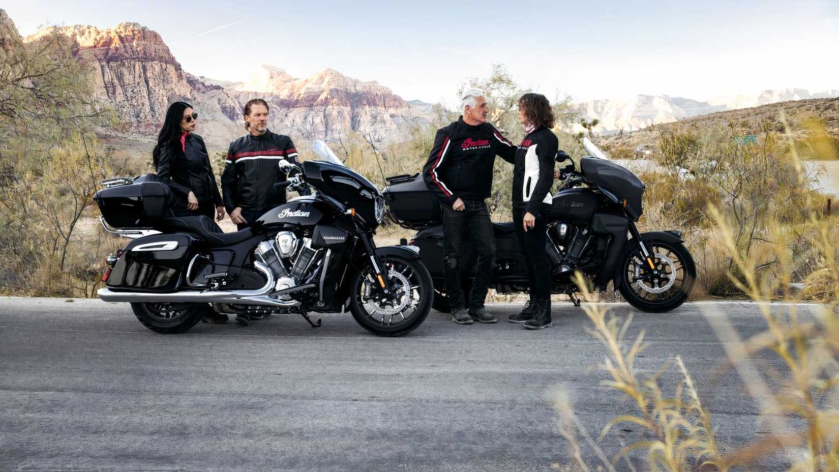 A side profile shot of the Indian Roadmaster PowerPlus and Pursuit PowerPlus in the desert