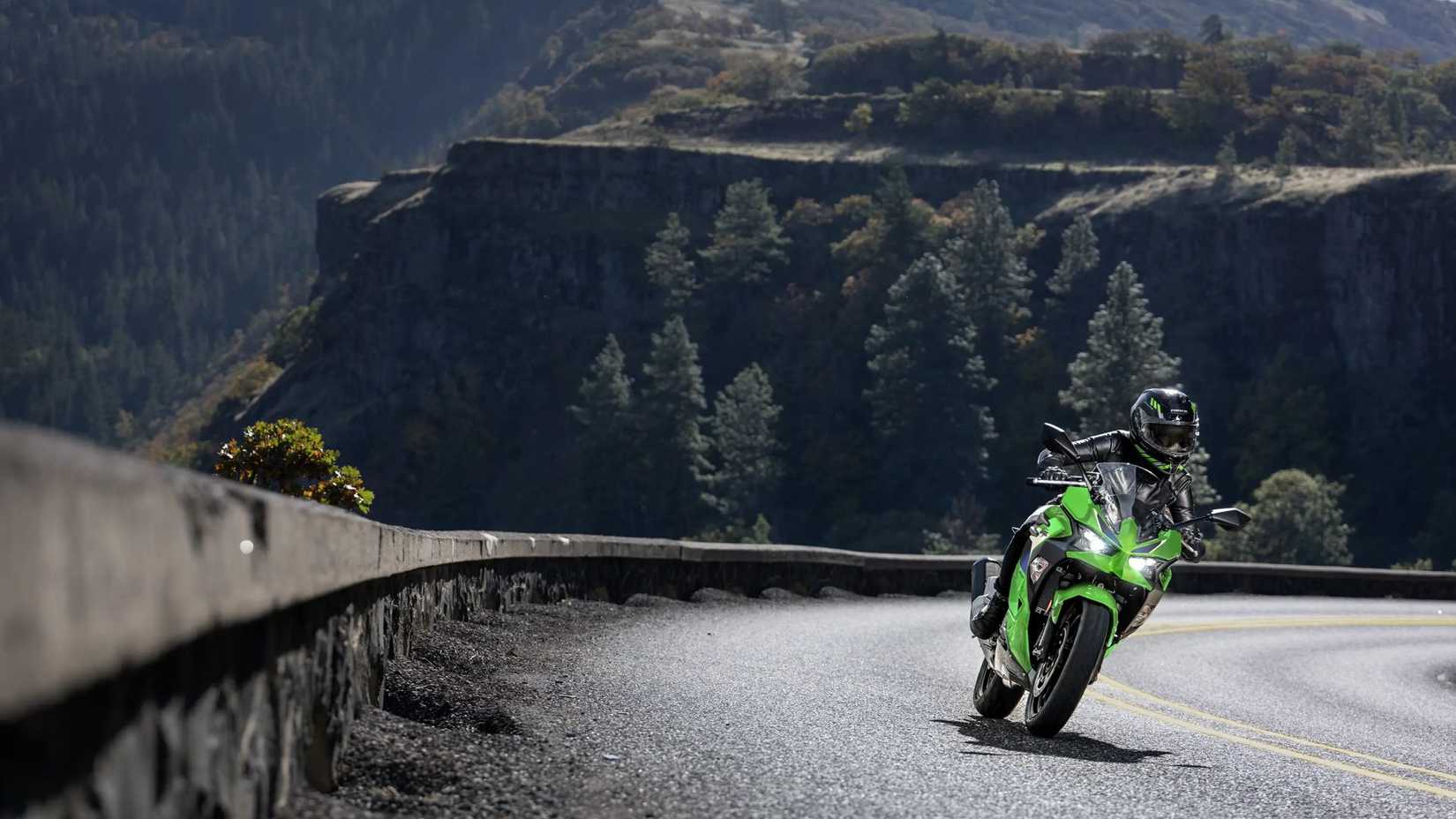 Kawasaki Ninja 500 2026