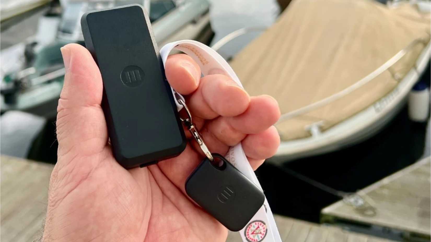 Monimoto 9 GPS Tracker com seu chaveiro