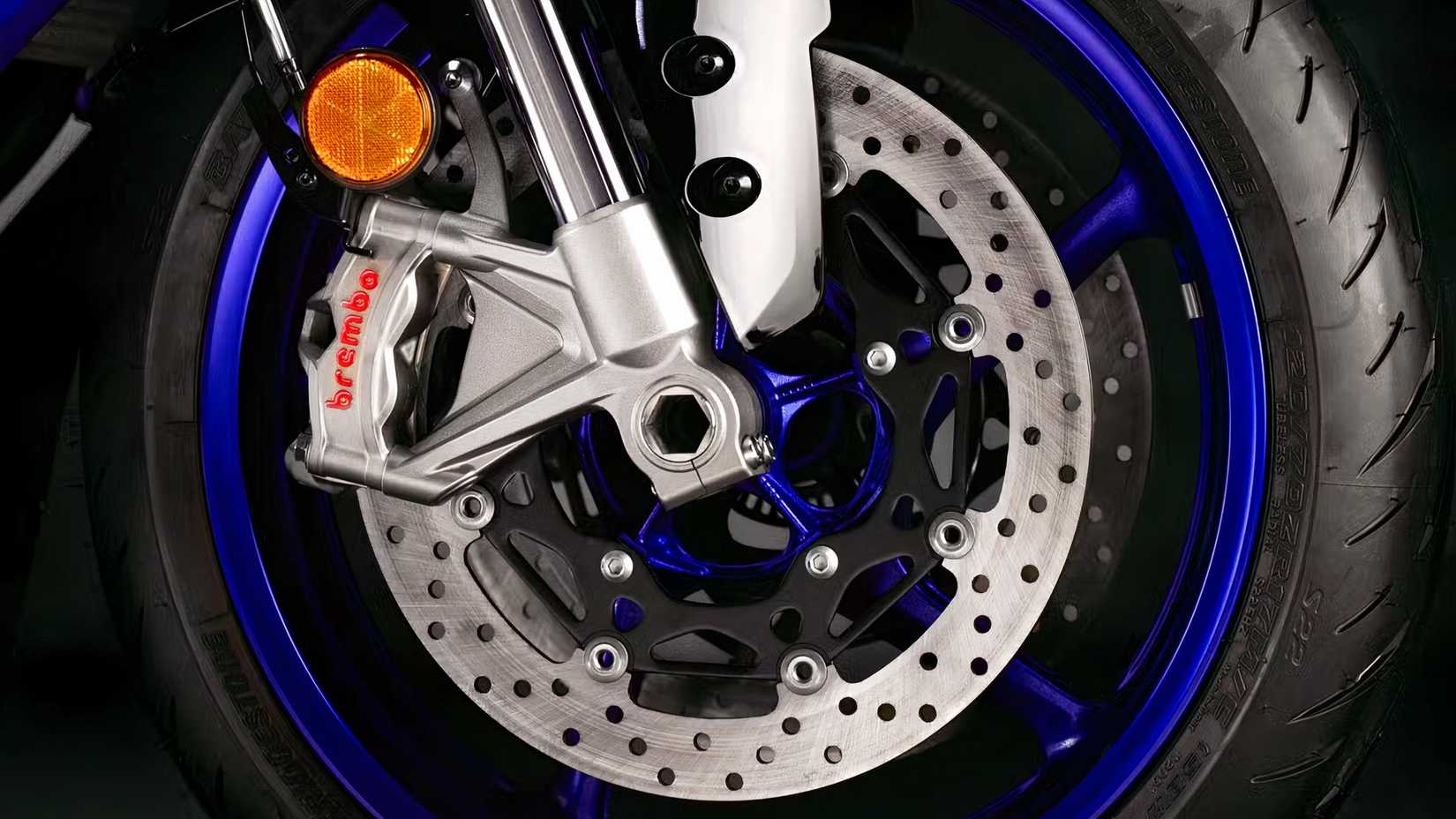 Yamaha R9 Brembo Stylema