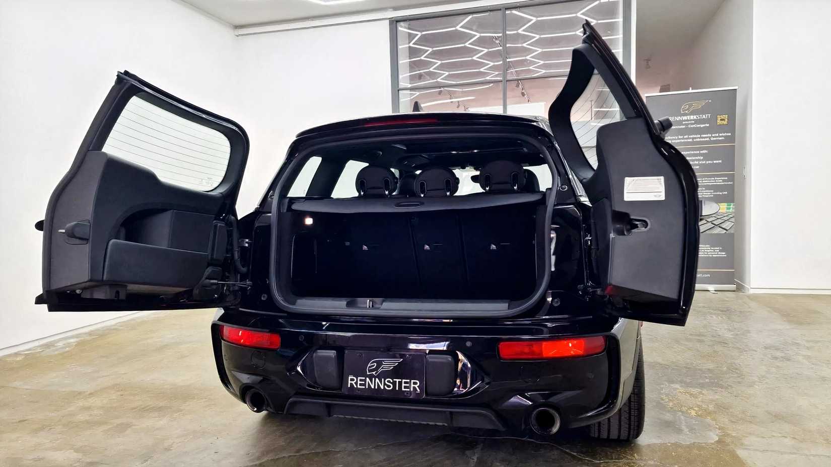 2022 Mini Clubman John Cooper trabalha