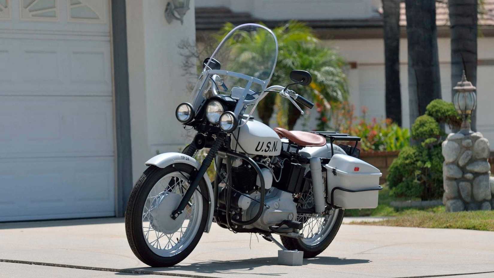 1972 Harley-Davidson XLA Sportster civilian-spec front third quarter view