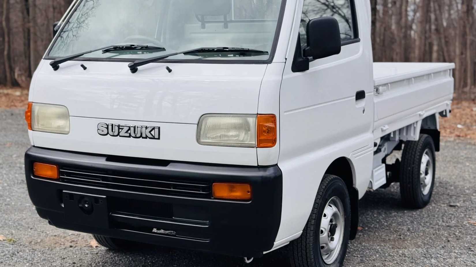 White 1997 Suzuki Carry Dump Truck 4WD 5-Speed (2)