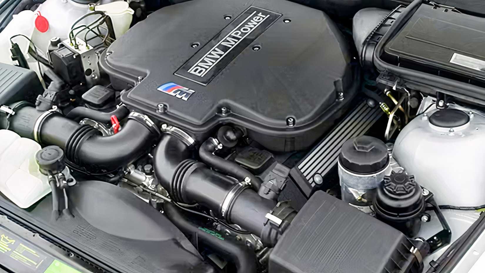 Close-up shot of a 2003 BMW M5 Engine